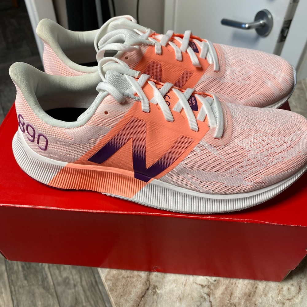 Brand New- New balance shoes women’s size 10